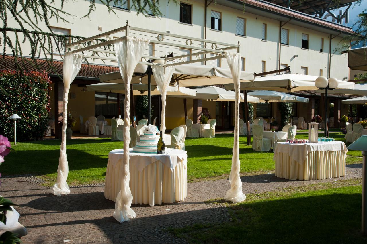 Hotel 2 Magnolie Piancogno Екстериор снимка